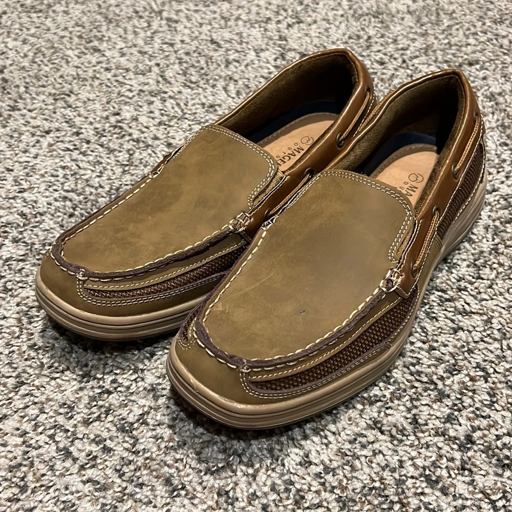 Magellan Outdoors Mens Loafer Boat Shoes Size 8